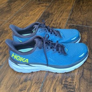 HOKA Clifton 8